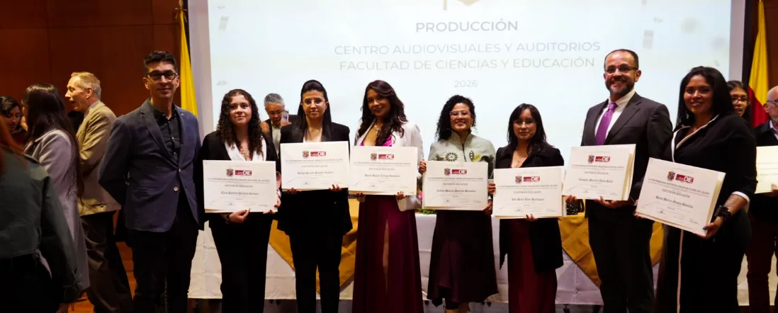 Ocho nuevos doctores en Educación se graduaron de la Universidad Distrital