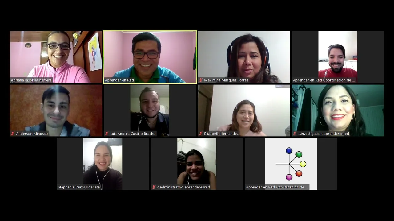 Profesores y estudiantes que participaron en el seminario FITCEM con Adriana Lasprilla